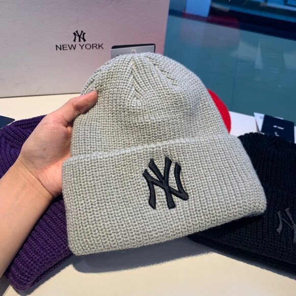 MLB casual and versatile grey knitted cap